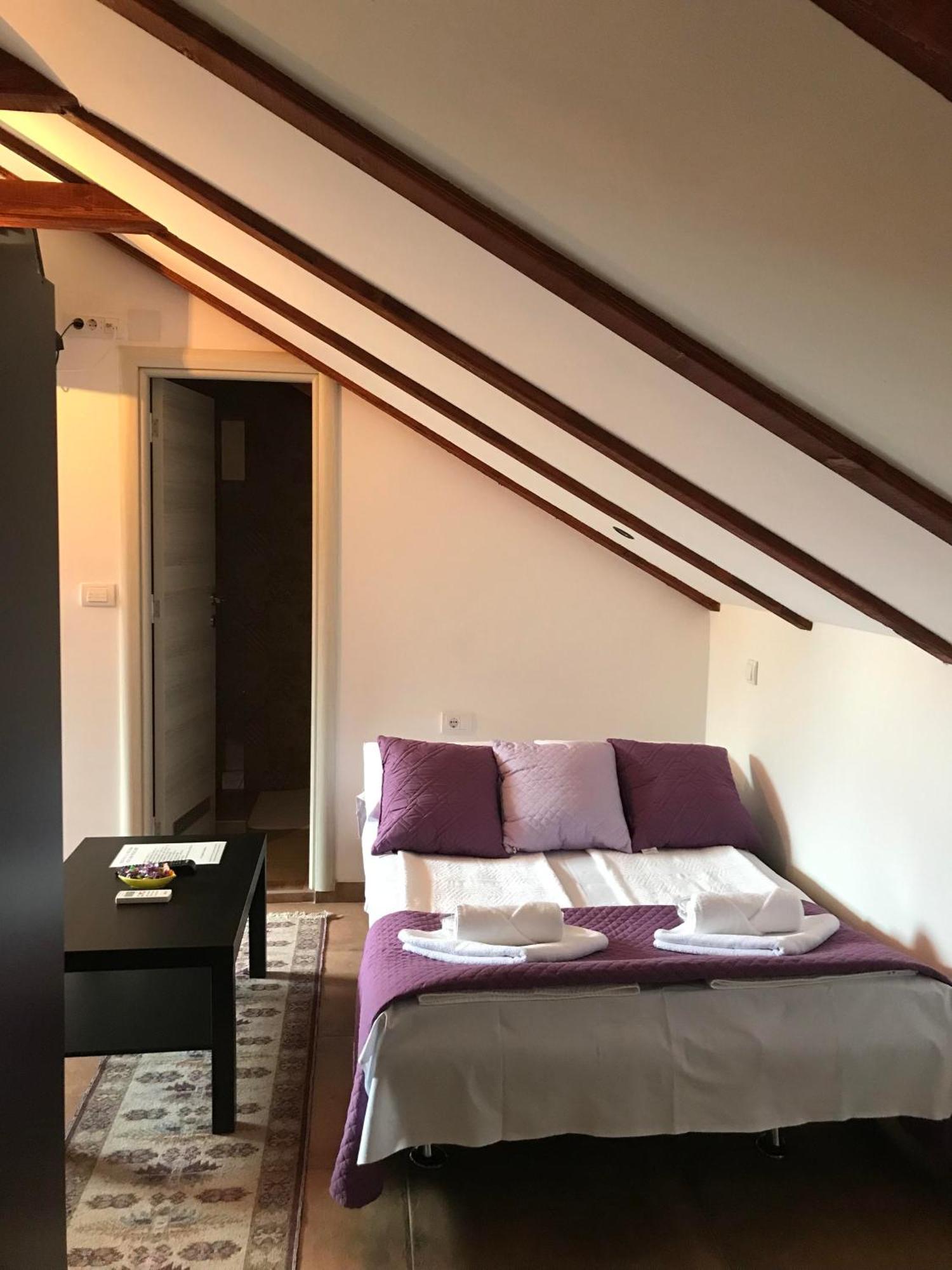 Apartments Pkt Delux Ni Dış mekan fotoğraf